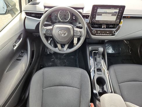 Used 2021 Toyota Corolla LE image 11