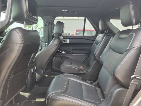 Used 2023 Ford Explorer ST w/ Equipment Group 401A AWD/4WD image 10