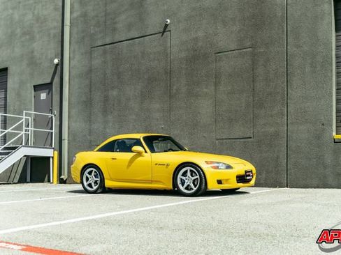 Used 2001 Honda S2000 image 62