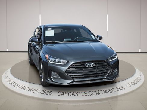 Used 2019 Hyundai Veloster 2.0 FWD image 4