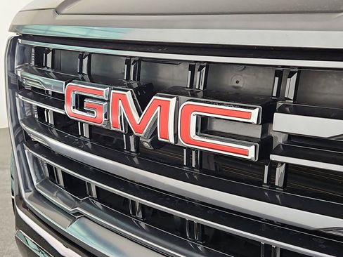 Used 2023 GMC Yukon XL AT4 w/ AT4 Premium Plus Package image 37