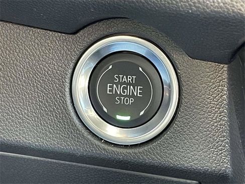 Used 2025 Chevrolet Traverse Z71 image 28