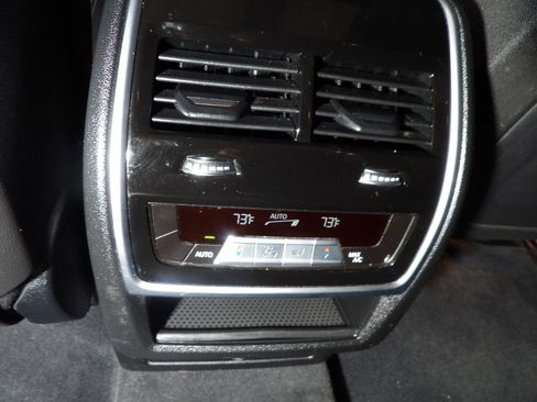 Used 2020 BMW X5 xDrive40i AWD/4WD image 18