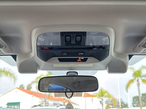 Used 2023 Subaru Crosstrek 2.5i Limited image 14