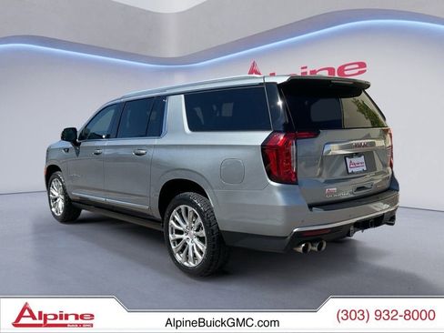 Used 2023 GMC Yukon XL Denali AWD/4WD image 3