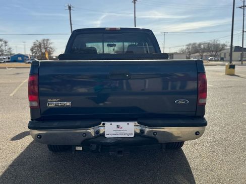 Used 2006 Ford F250 Lariat image 8