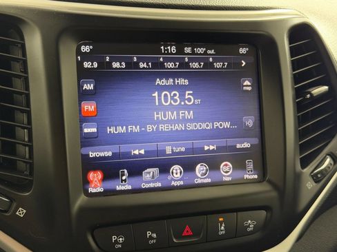 Used 2015 Jeep Cherokee Trailhawk w/ Comfort/Convenience Group AWD/4WD image 21