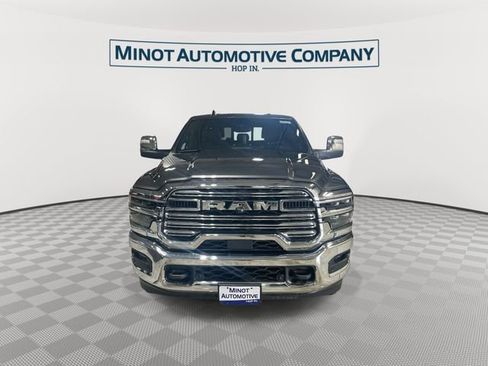New 2026 RAM 2500 Laramie AWD/4WD image 3