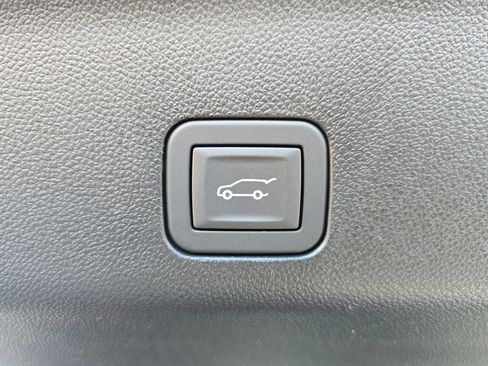 New 2026 GMC Yukon XL Elevation w/ Elevation Premium Package image 32