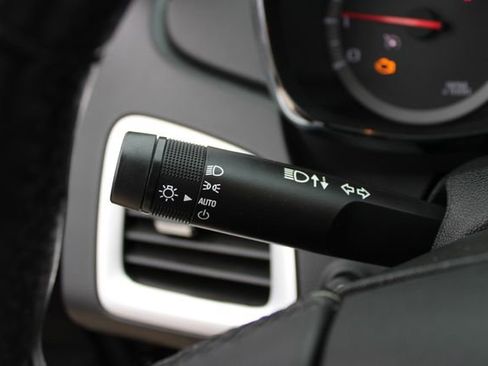 Used 2016 GMC Terrain SLT image 6