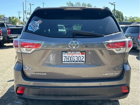 Used 2015 Toyota Highlander Limited Platinum AWD/4WD image 6