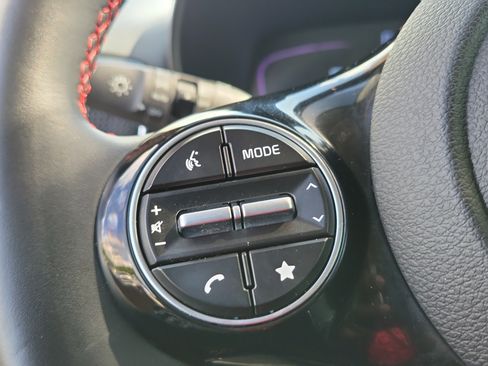 Certified 2025 Kia Soul GT-Line w/ GT-Line Technology Package FWD image 23