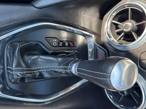 Used 2019 Chevrolet Camaro LT image 22