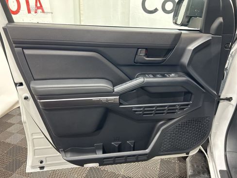 Used 2025 Toyota 4Runner TRD Off-Road image 22