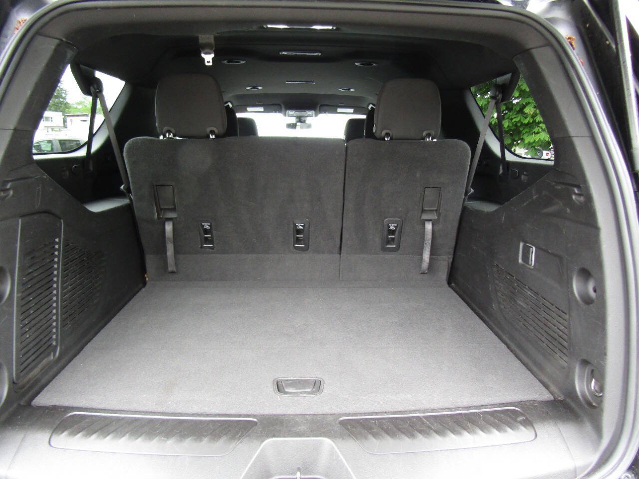 Used 2022 GMC Yukon XL SLE AWD/4WD image 25
