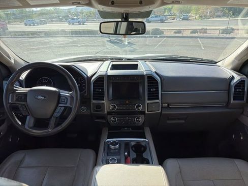 Used 2018 Ford Expedition XLT w/ Equipment Group 202A image 13
