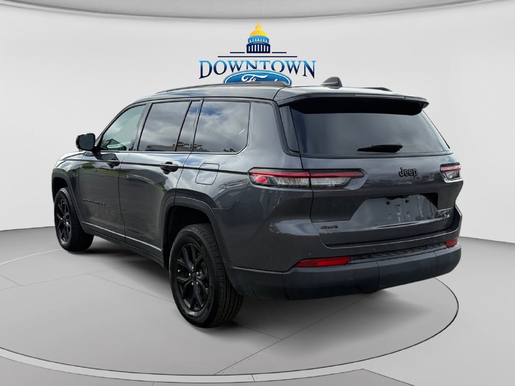 Used 2025 Jeep Grand Cherokee L Altitude AWD/4WD image 5