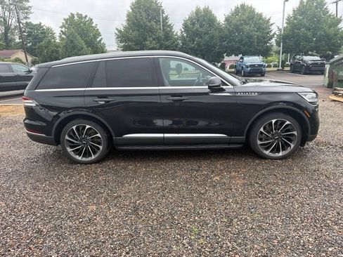 Used 2023 Lincoln Aviator Reserve w/ Equipment Group 201A AWD/4WD image 4