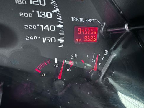 Used 2002 Chevrolet Camaro Z28 RWD image 21