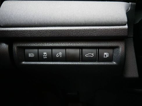 Used 2025 Toyota Camry LE FWD image 17