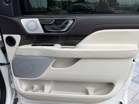 Certified 2023 Lincoln Navigator L Black Label AWD/4WD image 16
