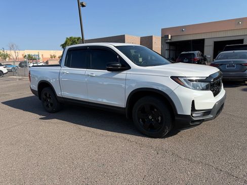 Used 2024 Honda Ridgeline Black Edition image 3