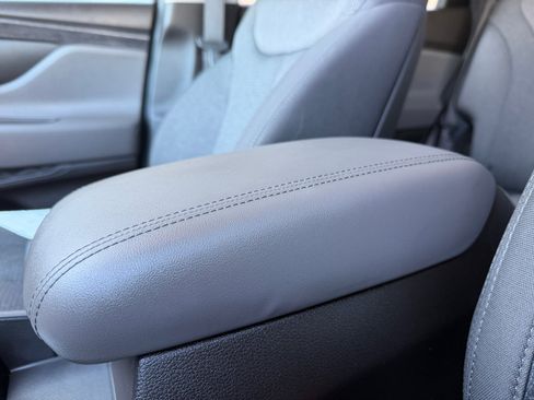 Used 2020 Hyundai Santa Fe SEL FWD image 15
