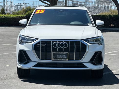 Used 2025 Audi Q3 2.0T Premium AWD/4WD image 9