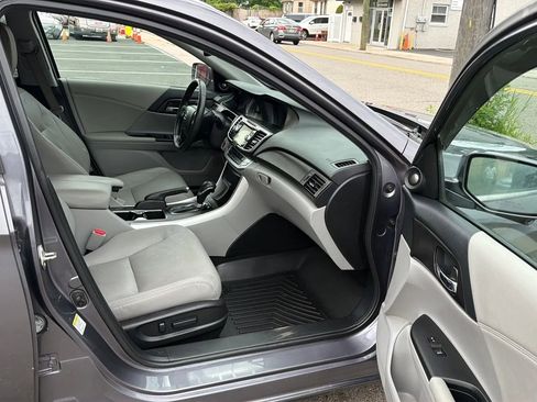 Used 2015 Honda Accord EX-L image 25