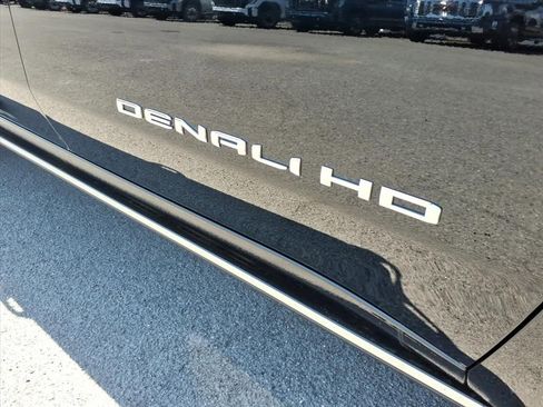 New 2026 GMC Sierra 2500 Denali Ultimate w/ Max Trailering Package AWD/4WD image 11