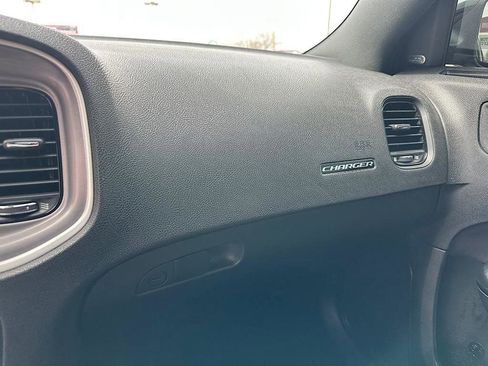 Used 2022 Dodge Charger R/T w/ Blacktop Package image 27