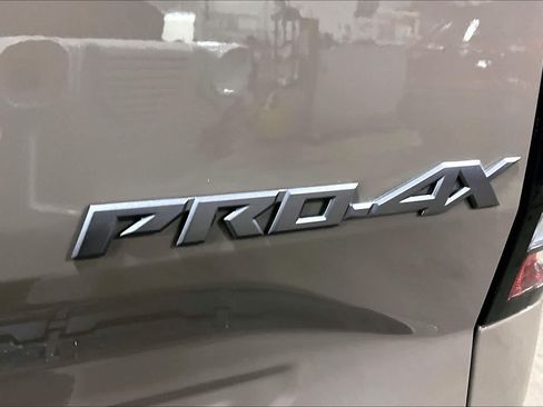 Used 2023 Nissan Frontier PRO-4X w/ Pro Convenience Package AWD/4WD image 10