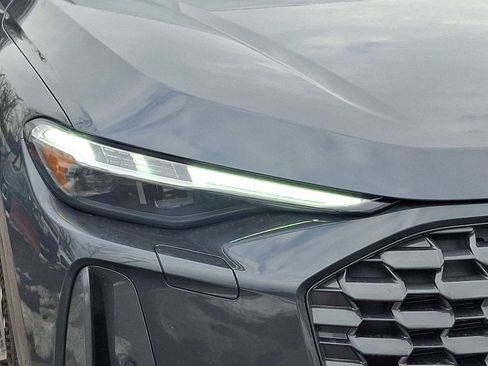 Certified 2025 Audi Q5 Premium Plus w/ Premium Plus image 28