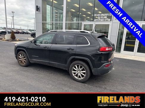 Used 2018 Jeep Cherokee Limited image 8