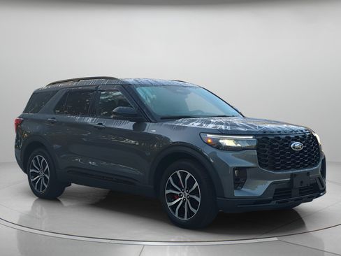 Used 2026 Ford Explorer ST-Line w/ ST-Line Street Pack RWD image 38