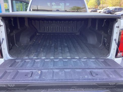 Used 2024 Chevrolet Colorado ZR2 w/ ZR2 Convenience Package III image 4