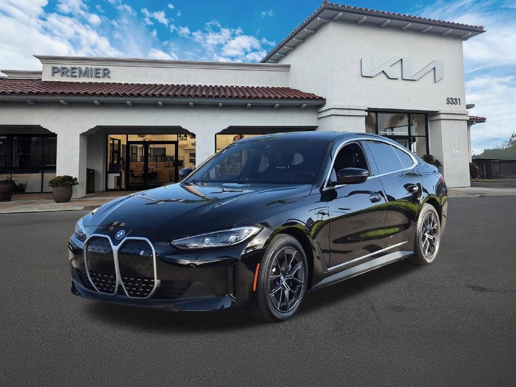 Used 2022 BMW i4 eDrive40 RWD image 4