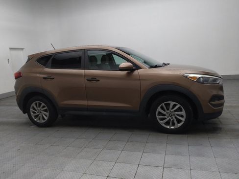 Used 2017 Hyundai Tucson SE image 11