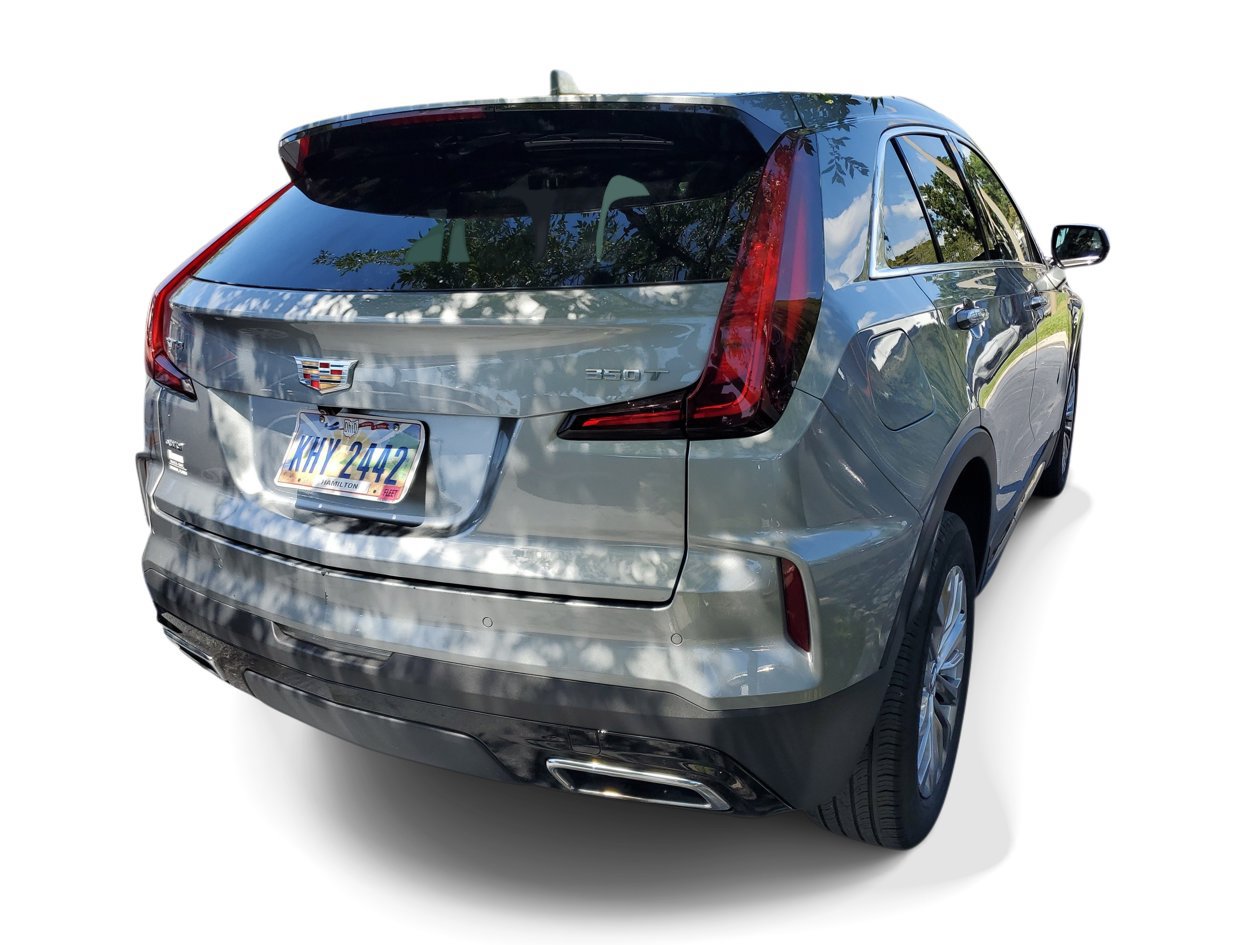 Used 2024 Cadillac XT4 Premium Luxury AWD/4WD image 4