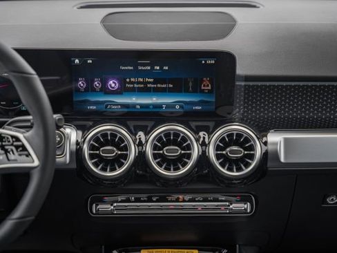 New 2026 Mercedes-Benz GLB 250 4MATIC image 20