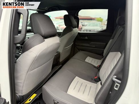 Used 2025 Toyota Tacoma TRD Off-Road image 34