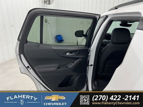 Used 2025 Chevrolet Equinox RS w/ Safety and Technology Package image 10