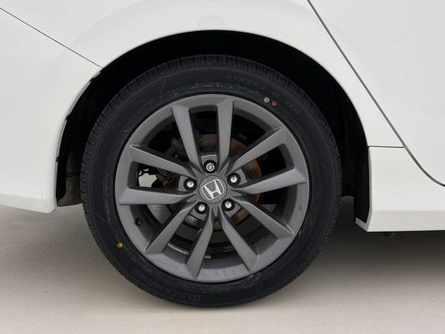 Used 2019 Honda Civic EX-L image 26