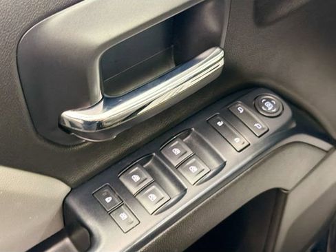 Used 2018 GMC Sierra 1500 Base w/ Elevation Edition image 17