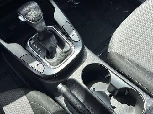 Used 2020 Kia Soul LX FWD image 28