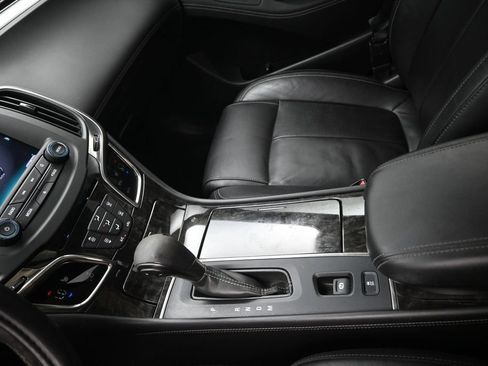 Used 2014 Buick LaCrosse Leather w/ Driver Confidence Package FWD image 18