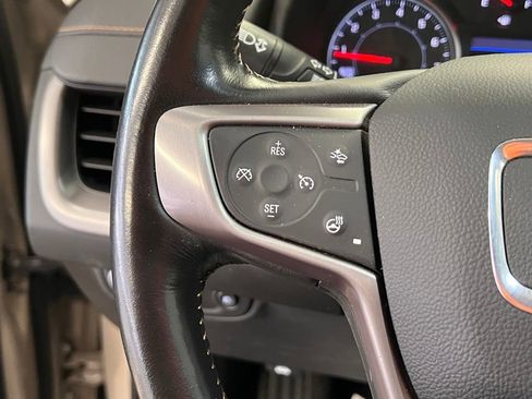 Used 2022 GMC Terrain AT4 image 21