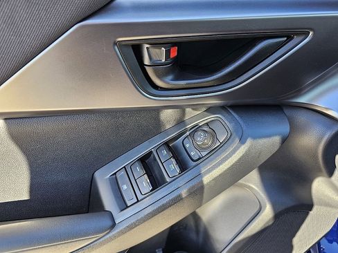 Certified 2025 Subaru Impreza 2.0i image 24