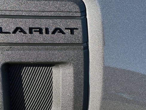 New 2025 Ford Maverick Lariat w/ Black Appearance Package image 27