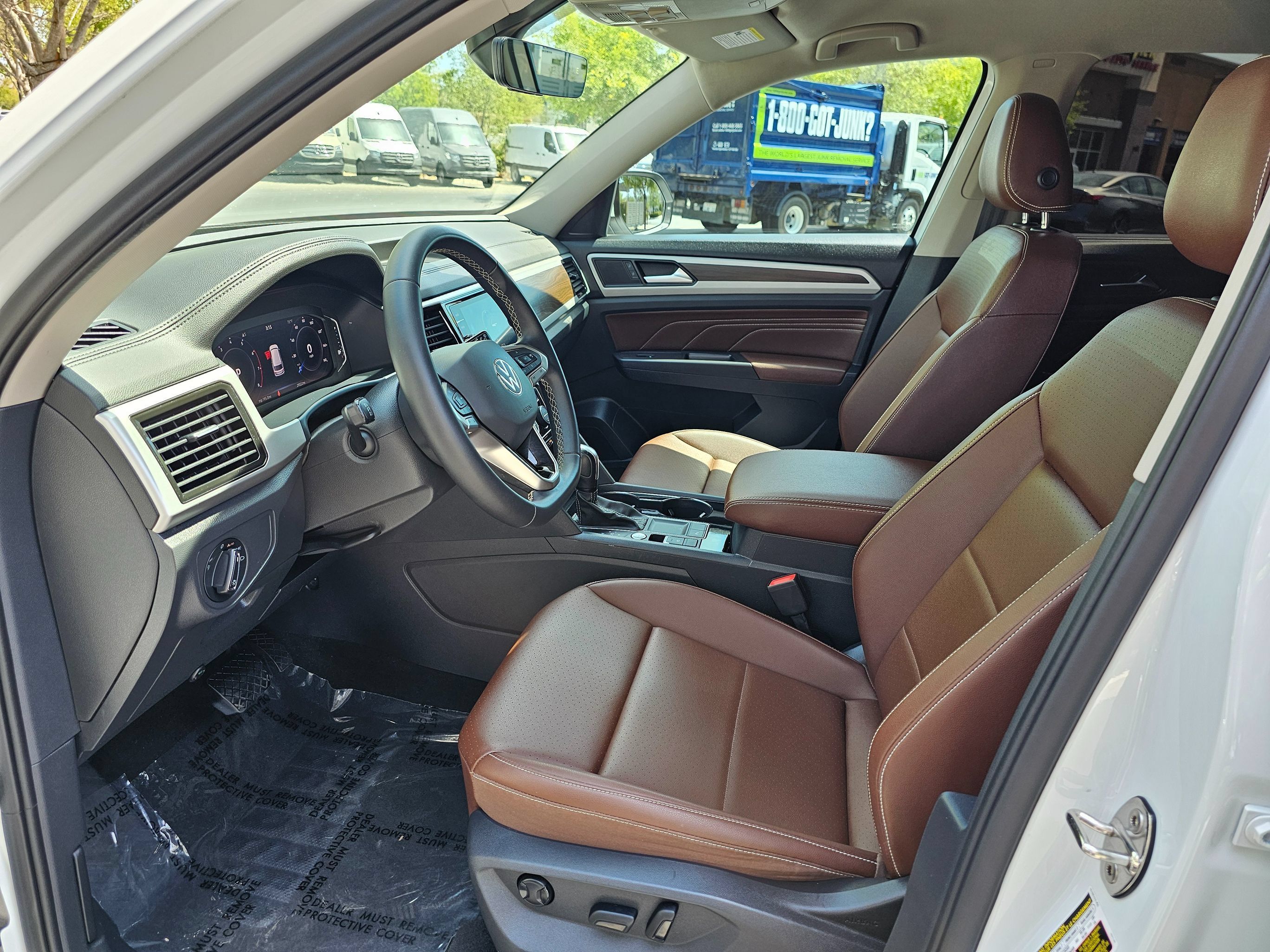 Used 2023 Volkswagen Atlas SE FWD image 13